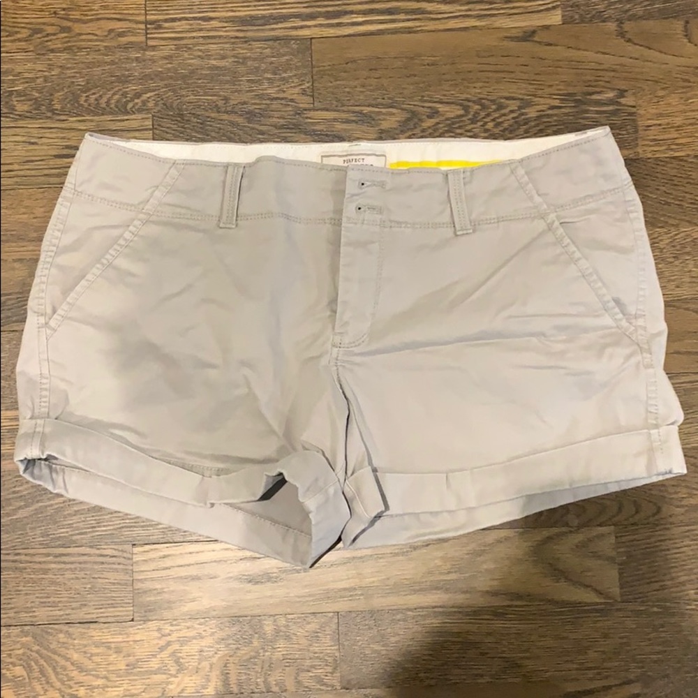 Old Navy Khaki shorts